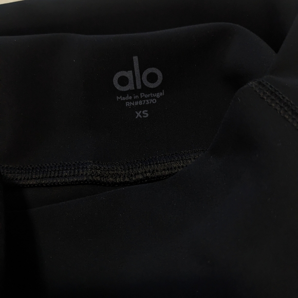 New black Alo extreme ripped warrior legging - Picture 7 of 10